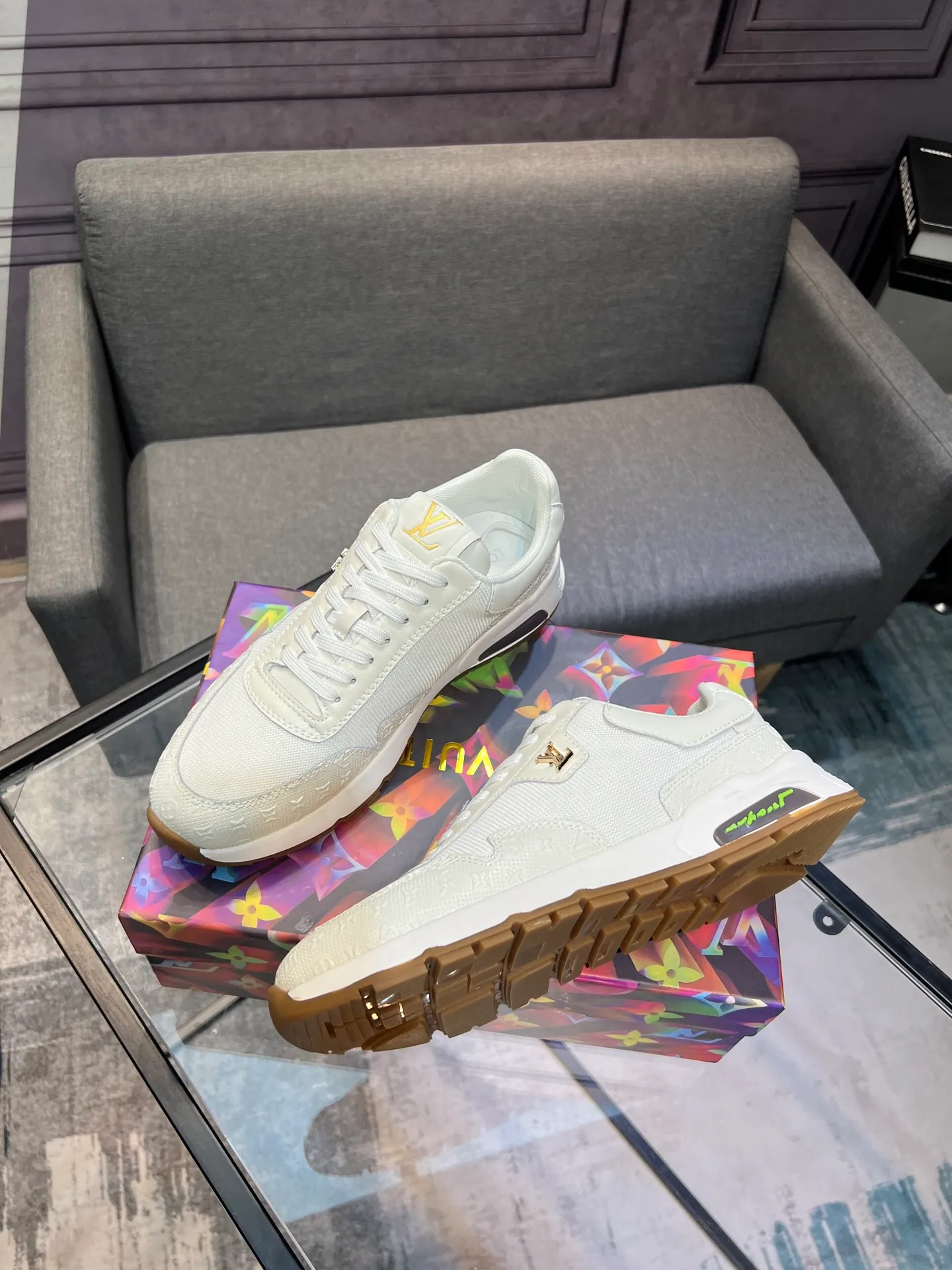 Men's shoes 💰460 "LV" The latest men's casual shoes, genuine leather lining, rubber wear-resistant outsole, fine lines and beautiful strips, not too much decoration, European and American style, comfortable and high-grade, optional, size number: 38 to 44 45 can be customized